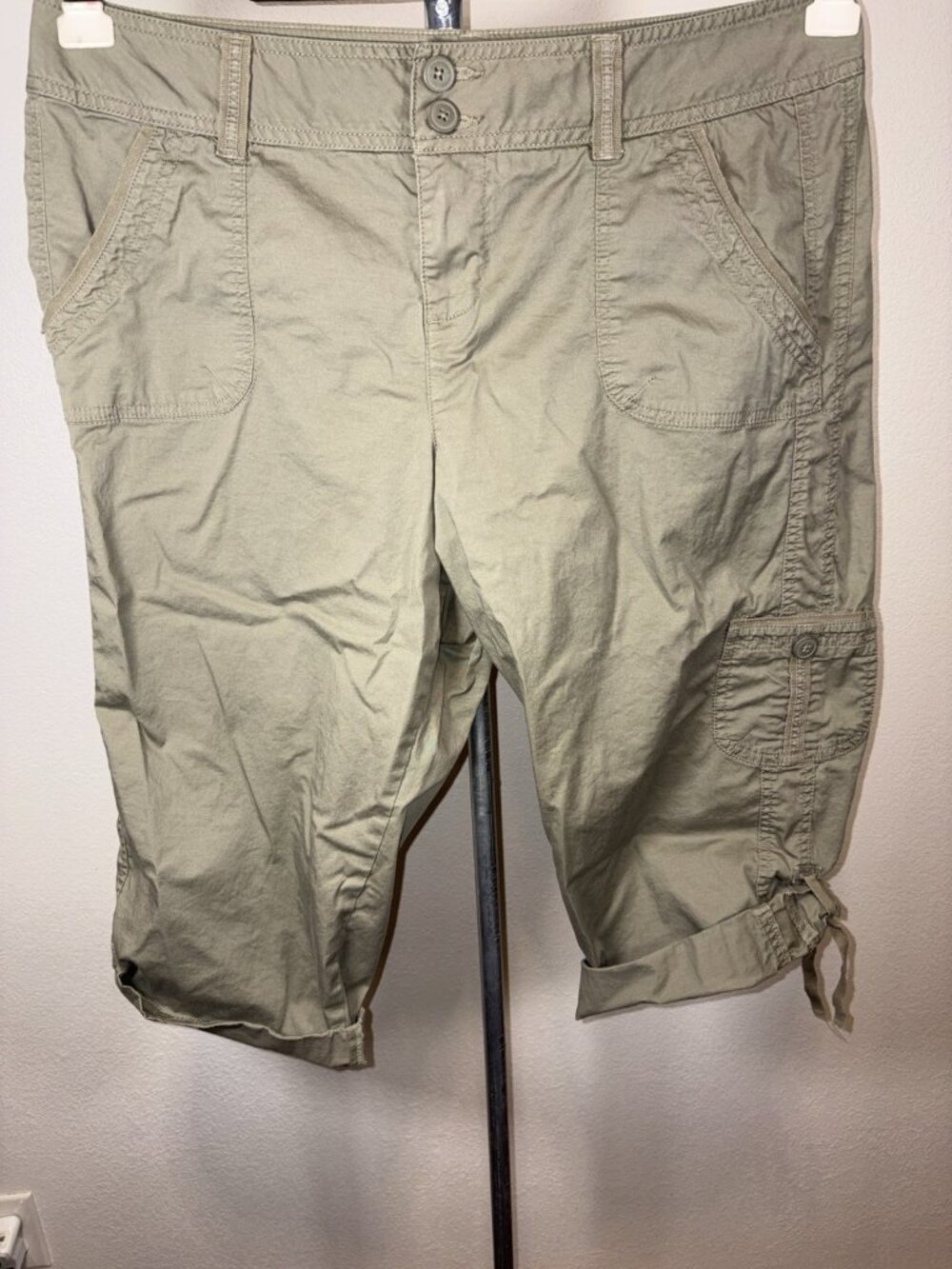 Sonoma Life Style Capri Cargo Pants Women 14 36X15 Olive Green Roll Tab Cuffs